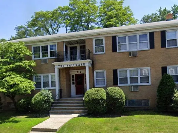 712 Cedar Ln APT 2, Teaneck, NJ 07666