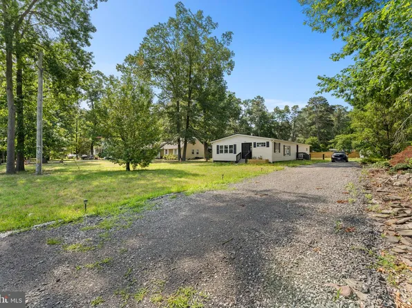 2711 S Shore Dr, Williamstown, NJ 08094