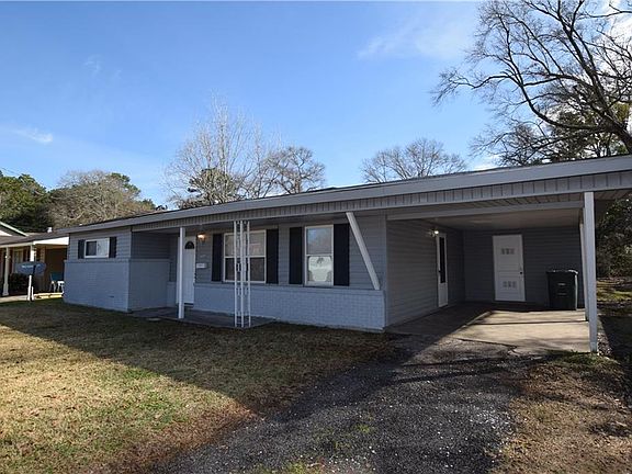 5th image of 3017 Fiske St