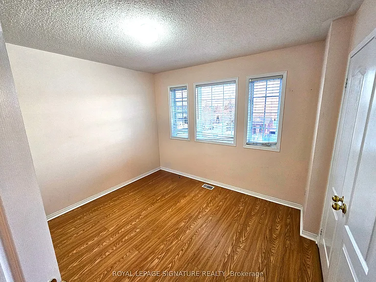 1565 Woodhenge Way — Photo 15