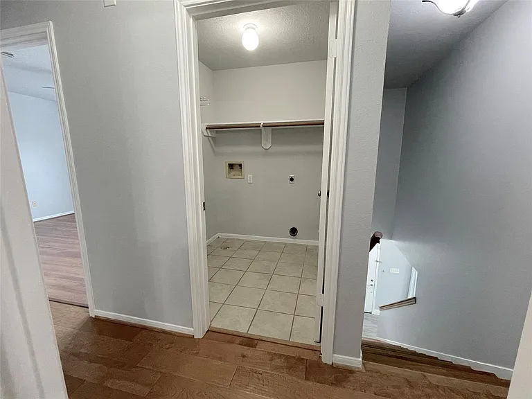8919 Diamond Lake Ln — Photo 17