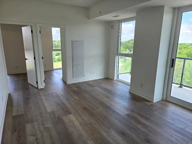 33 Erie Ave #808 — Photo 3