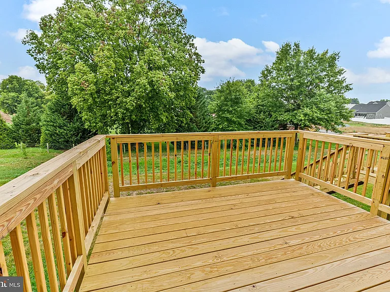 147 Olga Dr — Photo 17