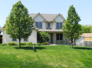 8998 NW Beaver Dr, Johnston, IA 50131