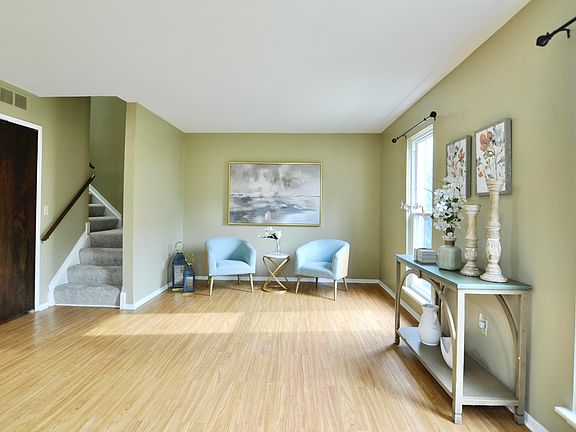 5th image of 3396 Burbank Dr