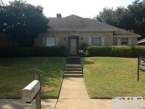 1st image of 3300 Lemmontree Ln