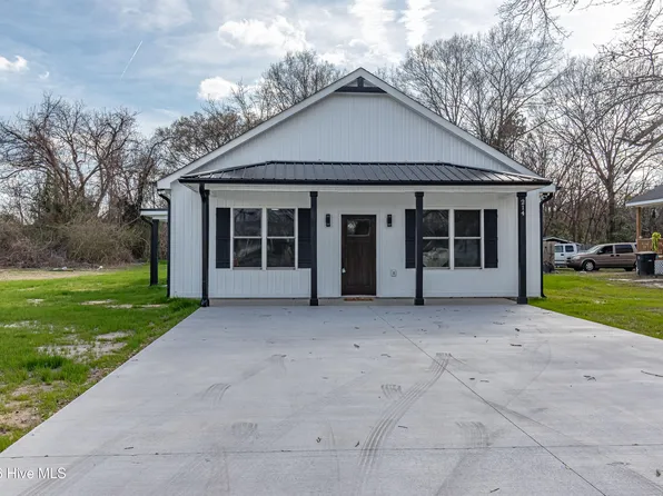 214 E Railroad Street, La Grange, NC 28551