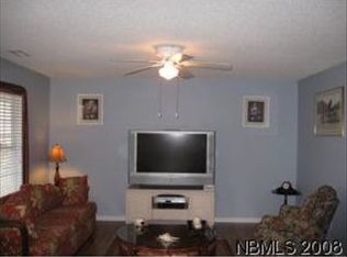 2405 Educational Dr, New Bern, NC 28562