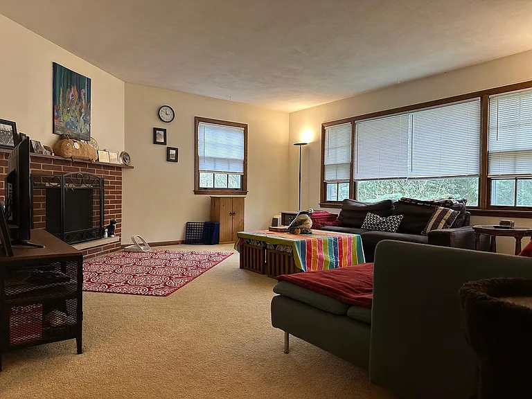 5709 Piping Rock Rd — Photo 3