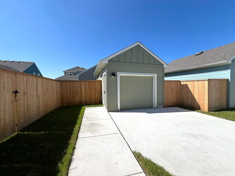 302 Elm Branch Trl — Photo 22