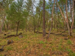 145 Lily Rd, Jacksonville, OR 97530