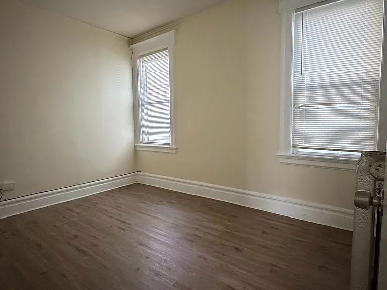 60 Vermont Ave #2 — Photo 9