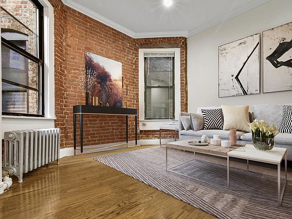 2nd image of 204 W 88th St #4L