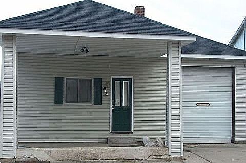 1st image of 419 Railroad St