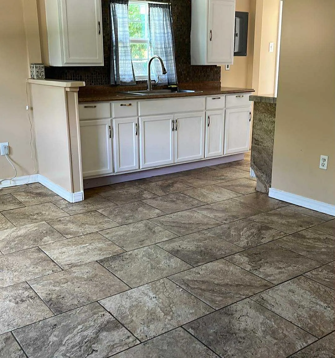 3 bed, 1075 sqft, $1,200 — Photo 3