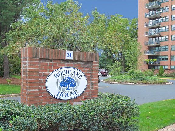 2nd image of 31 Woodland St APT 2I