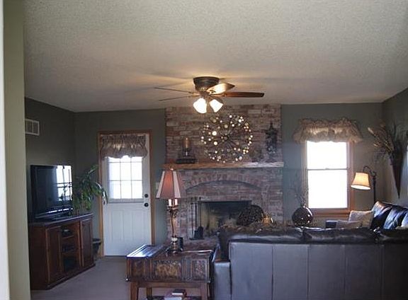 2nd image of 15750 Willow Dr