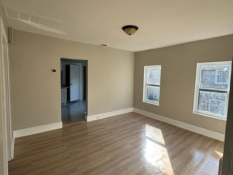 59 King St #2 — Photo 9