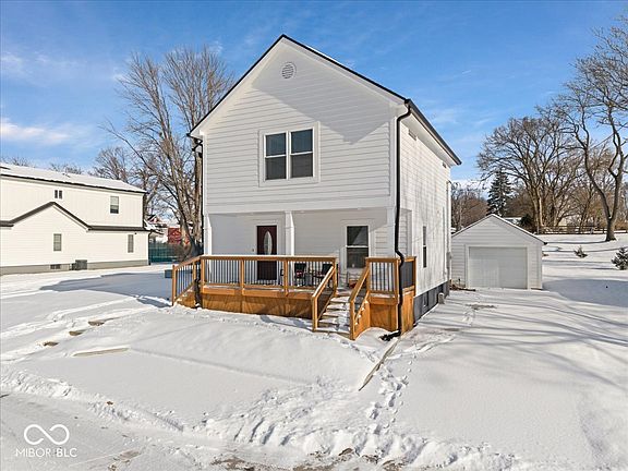 2nd image of 319 Jefferson St