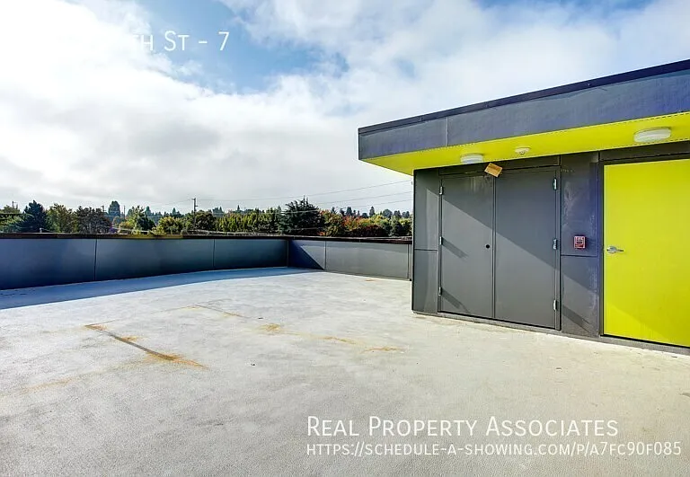 817 NE 64th St #7 — Photo 10