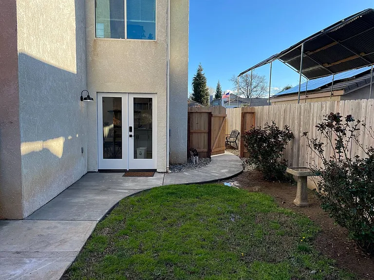 2713 Mitchell Ave #B — Photo 9