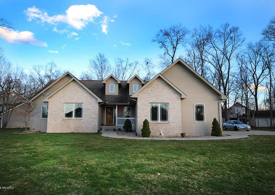 1st image of 69549 Knottingham Ln