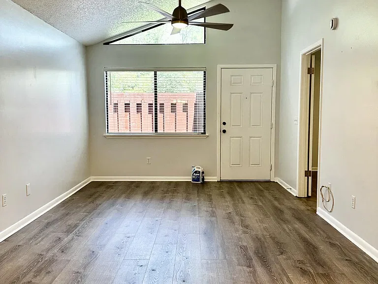 2451 Whispering Woods Blvd #3 — Photo 8