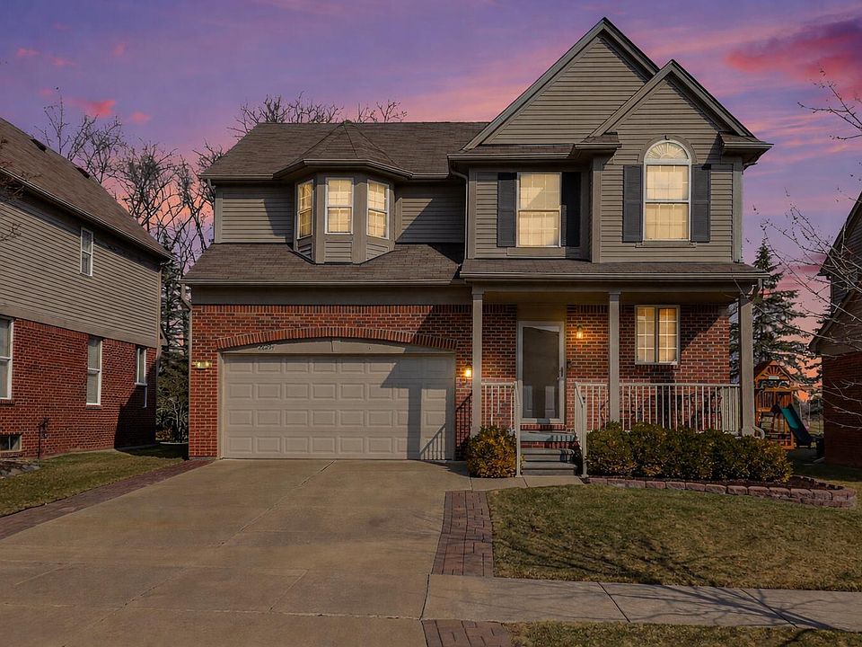 1st image of 28294 Cottage Ln