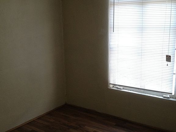 3rd image of 615 Blake St APT D