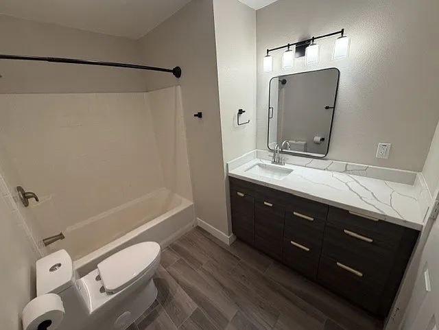 1252 E Campus Dr — Photo 14
