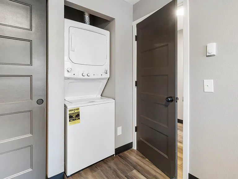 The Hideaway at University Place — Photo 118