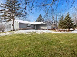 1375 S Bluemound Dr, Appleton, WI 54914
