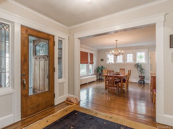 5th image of 244 McKinley Ave