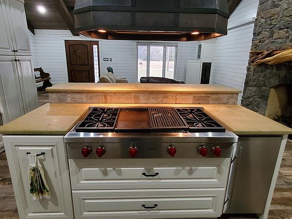 Sonic Ice Machine on the Right-hand side of Wolf cooktop.