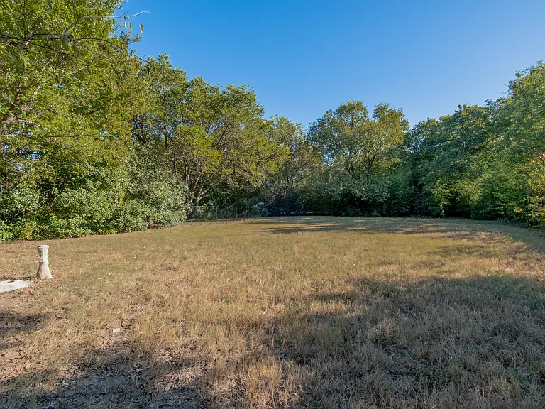 8201 Llano Ave — Photo 5
