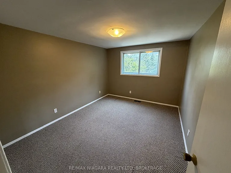 21 Woodlawn Rd #4 — Photo 5