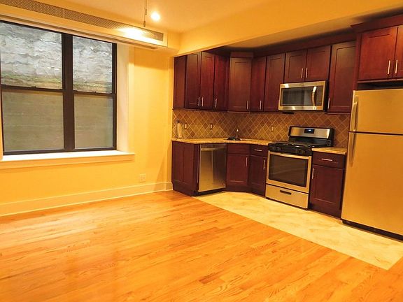 2nd image of 601 Ocean Ave APT B2