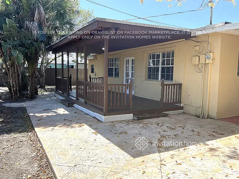 1261 NW 202nd St — Photo 20