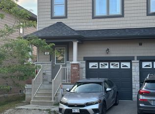 28 Deneb St, Barrie, ON L4M0K6