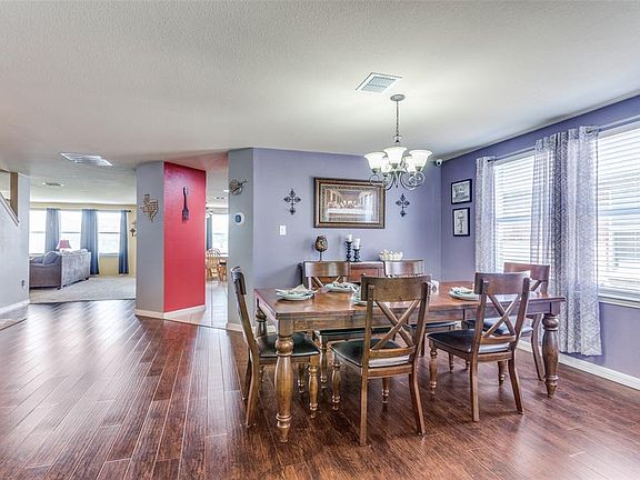 4th image of 1309 Haley Ln