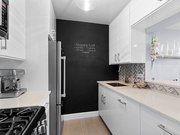 3rd image of 96 Schermerhorn St APT 9B