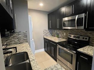 10092 Twin Lakes Dr, Coral Springs, FL 33071