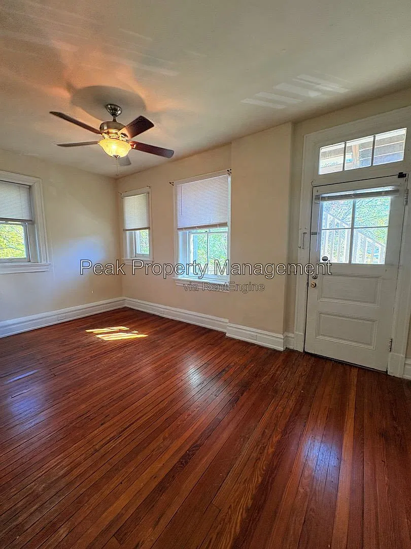 1124 Hull St — Photo 3
