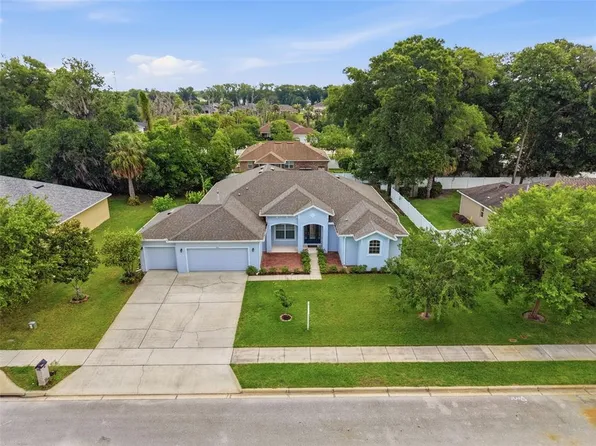 705 Ostrich Fern Ln, Deland, FL 32720
