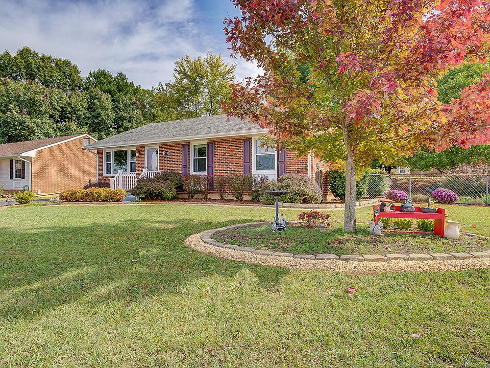 1st image of 4741 Long Acre Dr NE