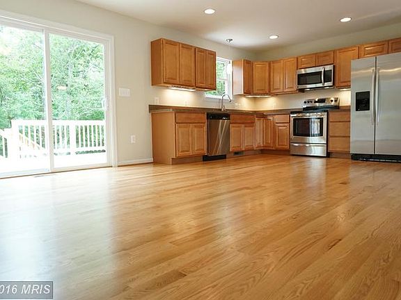 2nd image of 235 Leonard Ct