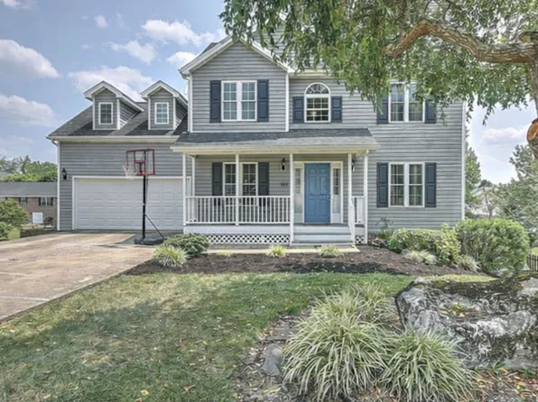 113 Charlton Ct, Bristol, TN 37618
