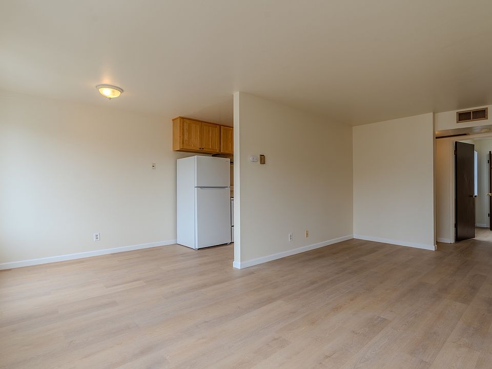 1st image of 580 Lisbon St APT 6