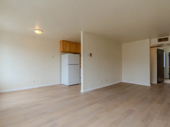 580 Lisbon St APT 6, Daly City, CA 94014