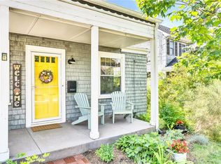 5 Middle St, Barrington, RI 02806